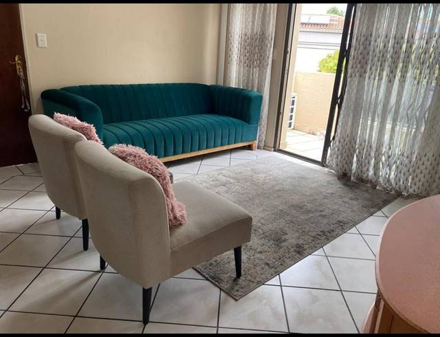 2 BEDROOM PROPERTY TO RENT IN FOURWAYS